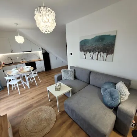 Appartement Baltycka Oaza - Z Ogrodkiem, Basen, Sauna, Jacuzzi Jastrzębia Góra