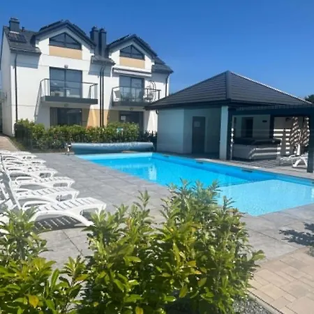 Baltycka Oaza - Z Ogrodkiem, Basen, Sauna, Jacuzzi Appartement *