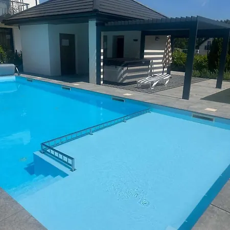 Appartement Baltycka Oaza - Z Ogrodkiem, Basen, Sauna, Jacuzzi