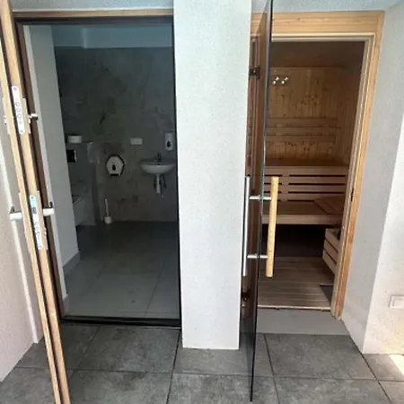 Baltycka Oaza - Z Ogrodkiem, Basen, Sauna, Jacuzzi Jastrzębia Góra